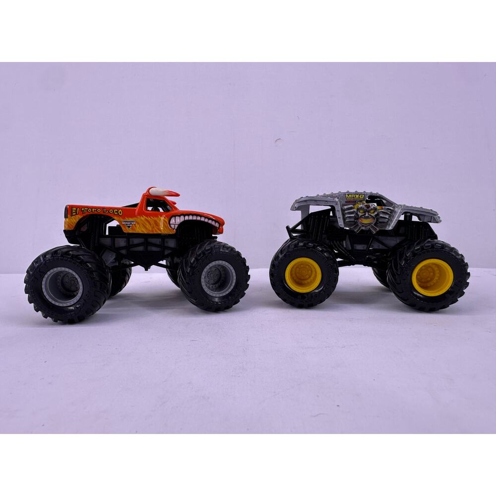 Monster Jam Mad Max Toro Loco Monster Truck Set